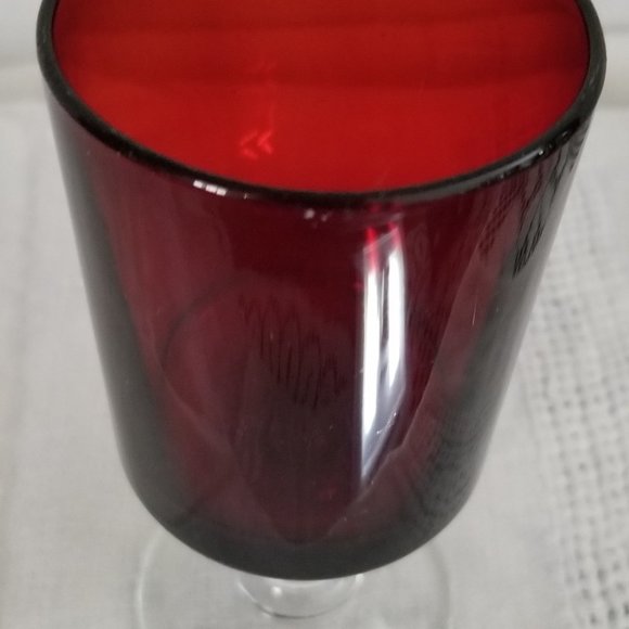 Vintage Cristal D'Arques Durand France CRA3 Ruby Glass Wine Glass - Picture 2 of 4